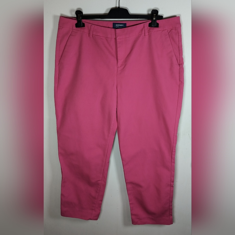 Old Navy Harper Mid-Rise Hot Pink Women's Size 16 Regular Cropped